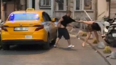 Beyoğlu'nda yaşandı! Taksici kadın yolcuyu darp etti