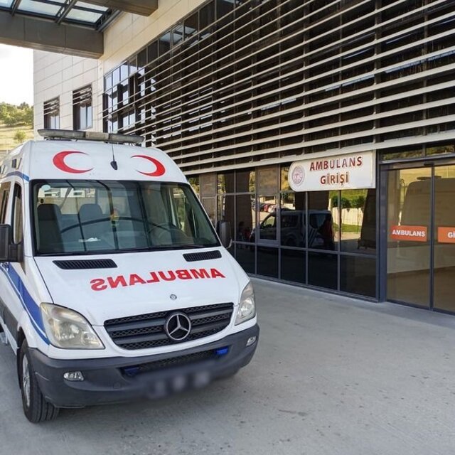 Bilecik'te 65 işçi yedikleri yemekten zehirlendi