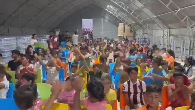 Deprem bölgesine filmli moral desteği