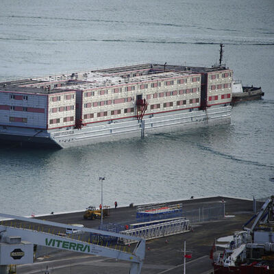 Gündem olmuştu: Sığınmacıların kalacağı gemiye ilk grup bu hafta yerleşebilir