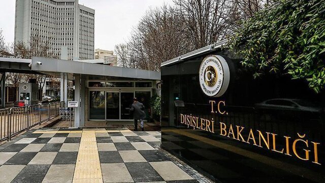 Dışişleri Kuran-ı Kerim saldırılarını lanetledi