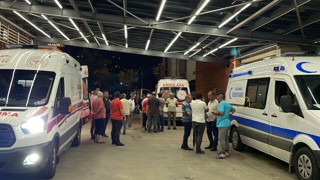 Kamyonet uçuruma yuvarlandı: 1 ölü