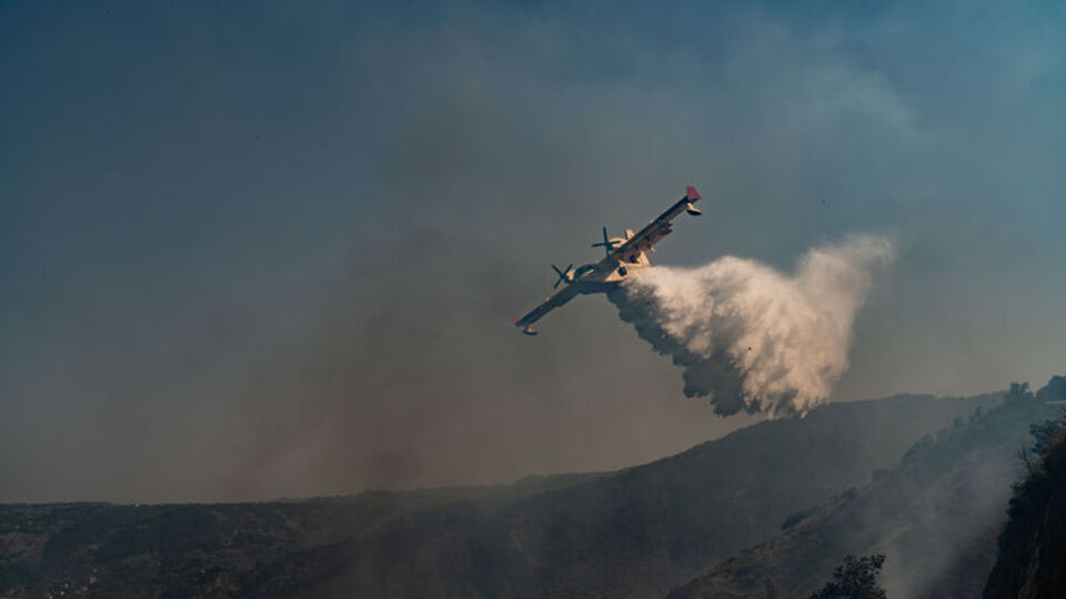 İtalya'daki orman yangınlarında 4 kişi öldü
