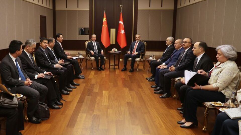 Bakan Fidan, Çinli mevkidaşıyla bir araya geldi