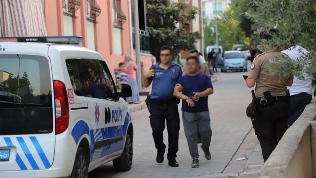 Tartıştığı karısını çakıyla yaraladı