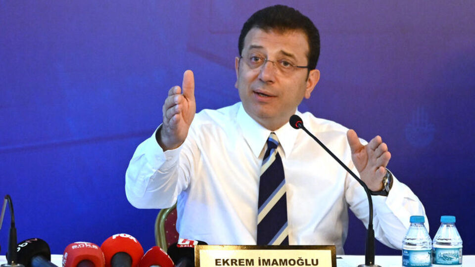 İmamoğlu: CHP'de lider ve yönetim değişimi isteniyor