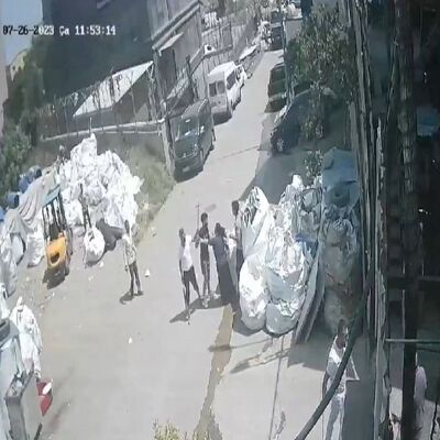 Satır ve soparla iş yeri bastılar: 5 yaralı