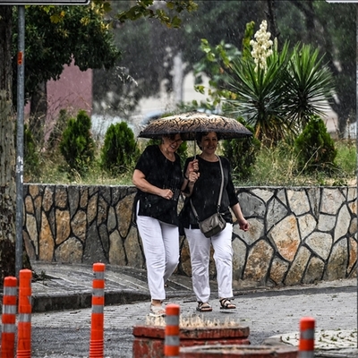 İstanbul'da sağanak etkili oldu