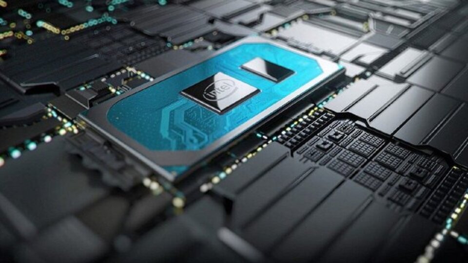 Intel'in gelirleri beklentileri aştı