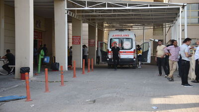 Otomobil şarampole devrildi: 2 ölü, 3 yaralı