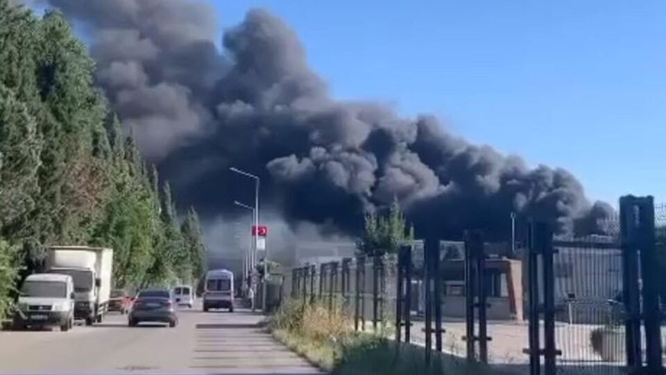İzmir'de yangın kontrol altında