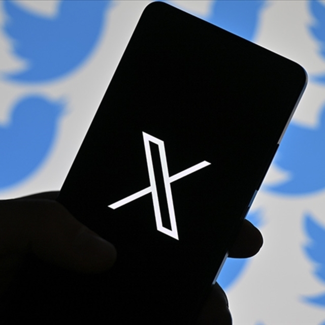 West'in askıya alınan Twitter hesabı aktive edildi