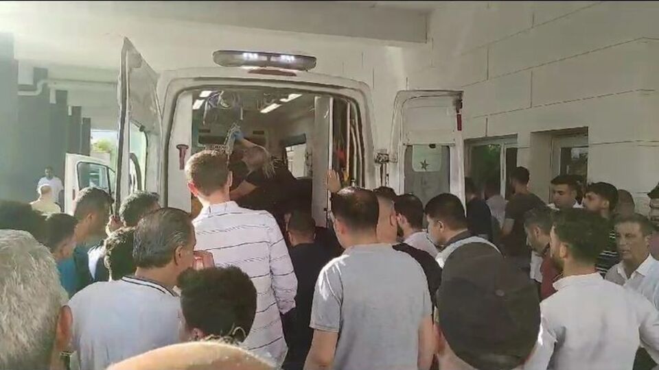 Buzdolabını tamir etmek isterken hayatını kaybetti