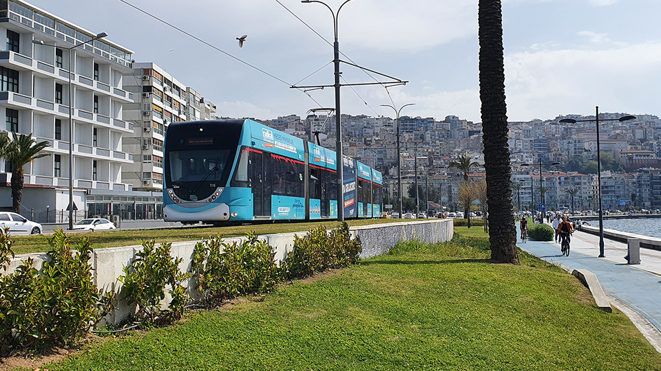 İzmir'de metro ve tramvay grevi