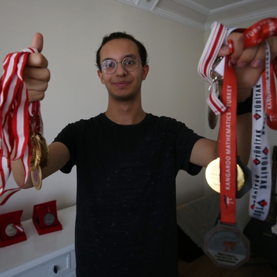 Genç matematikçi Oxford'a ilk sırada girdi