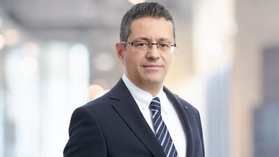 İş GYO'da bayrak değişimi