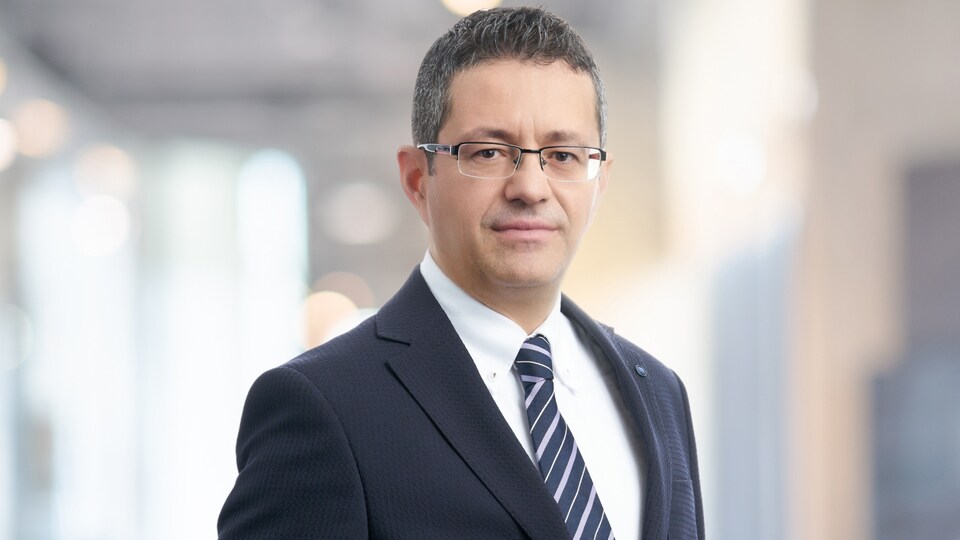 İş GYO'da bayrak değişimi