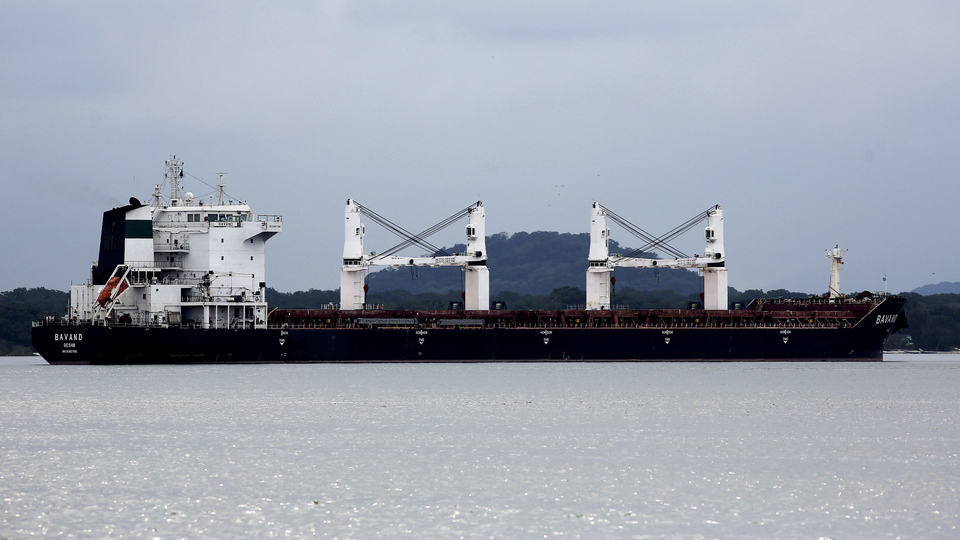 Avrupa'ya gitmek için gemiye saklanan Nijeryalılar kurtarıldı