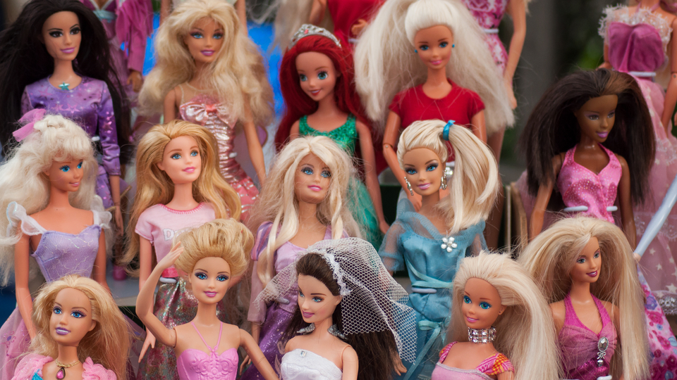 Barbie bebekler ölümcül anoreksiyayı tetikliyor