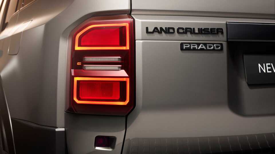 Japon arazi aracına taze kan