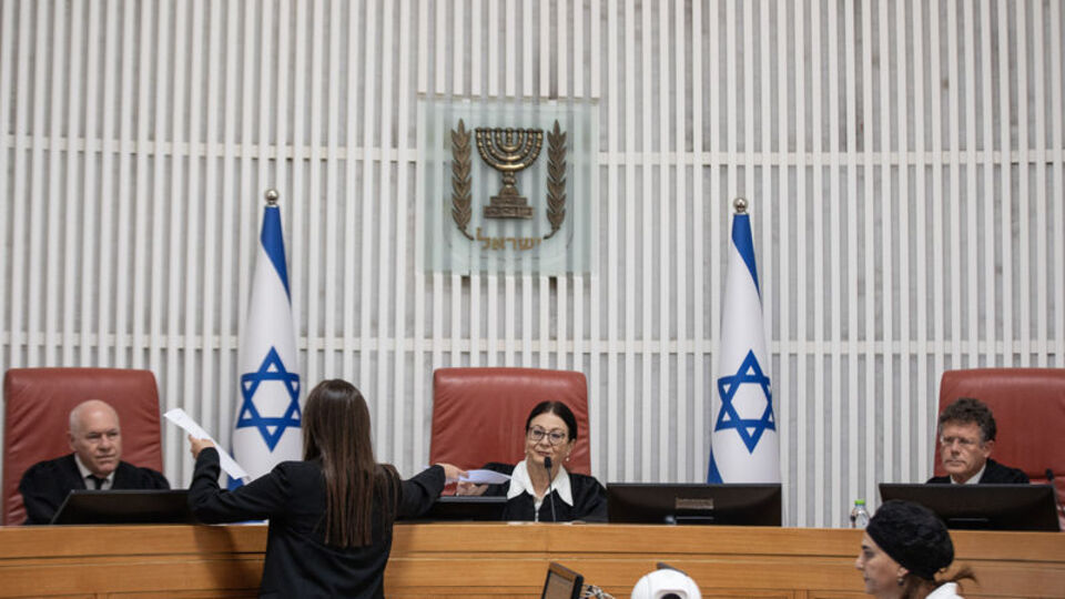 İsrail'de bakanlardan Yüksek Mahkeme'ye tepki