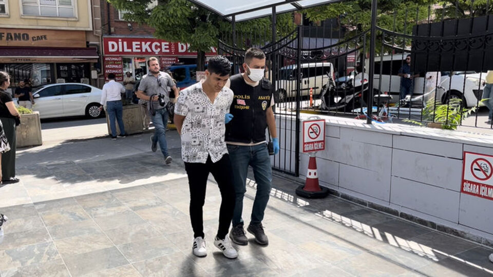 Üvey ağabeyini öldürmüştü! Cinayetin nedeni belli oldu!