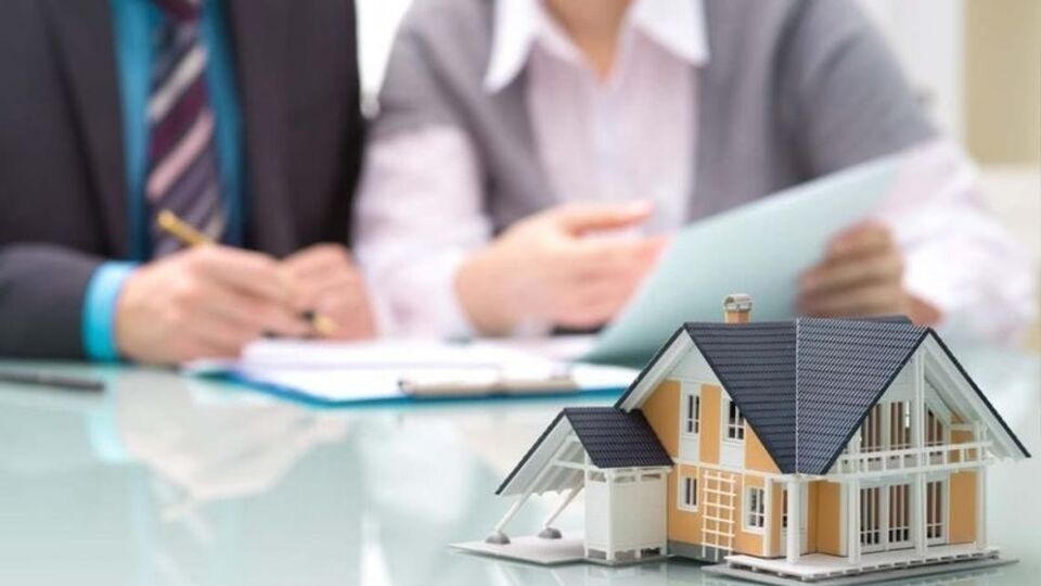 Evden çıkması için kiracısına 200 bin lira teklif etti