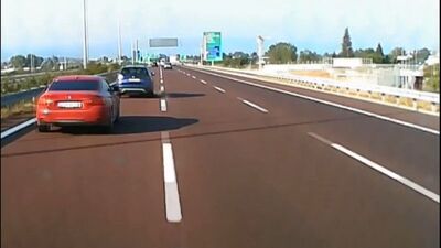 Kendisini dolandıran kişileri trafikte kovaladı!