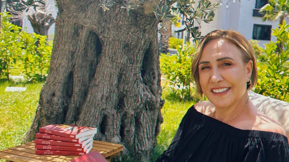 Altun Bilgin Çeliktürk'ün 'Aylin' kitabı raflarda yerini aldı