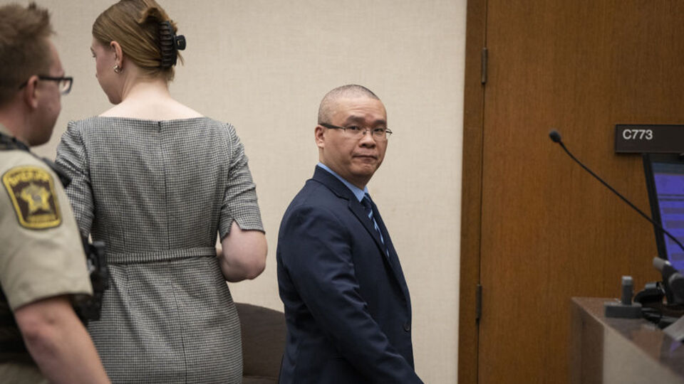 Floyd'un ölümüne yardım eden eski polise 57 ay hapis