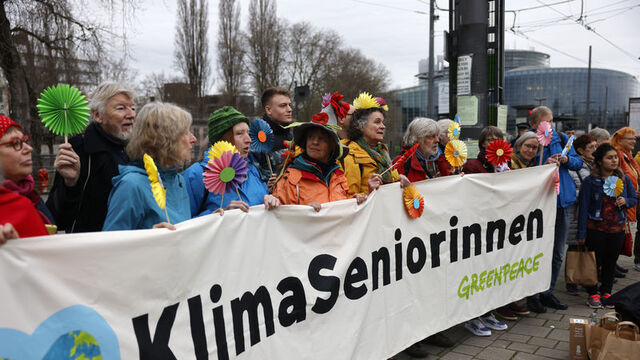  İsviçre'de 2 binden fazla kadın AİHM'de dava açtı