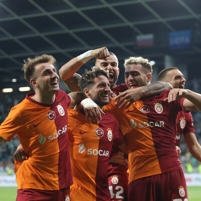 "Sahada Şampiyonlar Ligi takımı vardı"