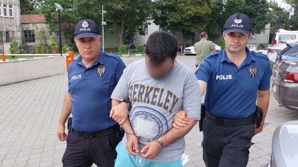 Canı sıkılınca 21 bin liralık yüzük çaldı