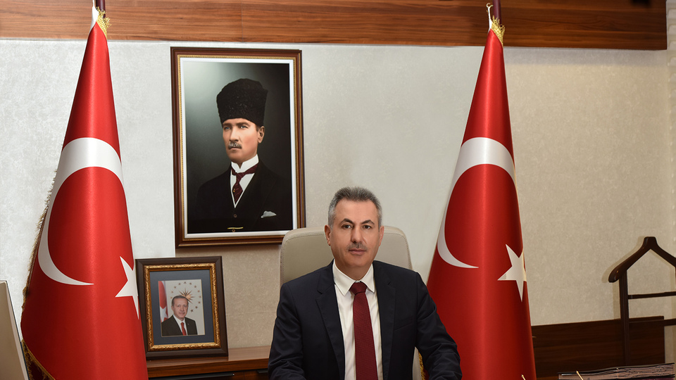 Yeni İzmir Valisi Dr. Süleyman Elban kimdir?