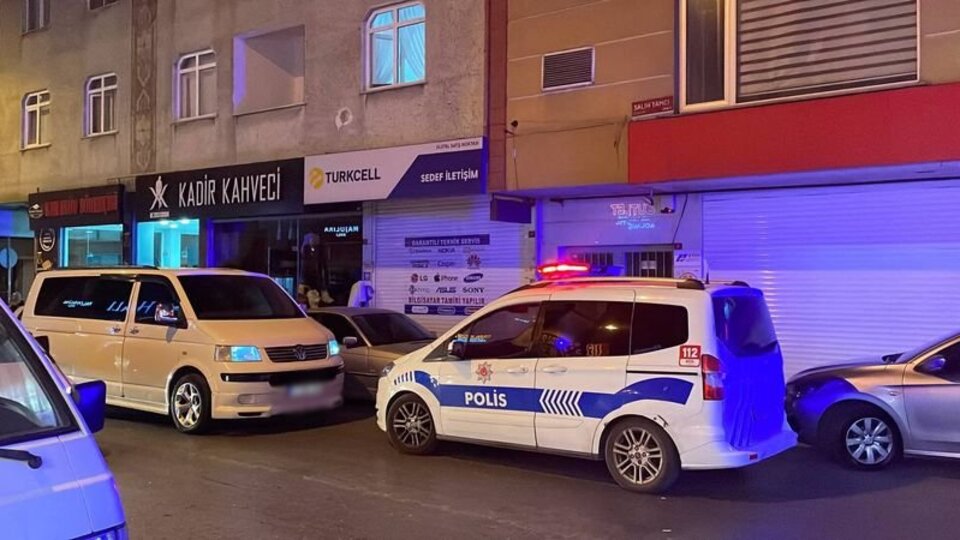 Küçükçekmece'de silahlı saldırı: 1 ölü, 1 yaralı