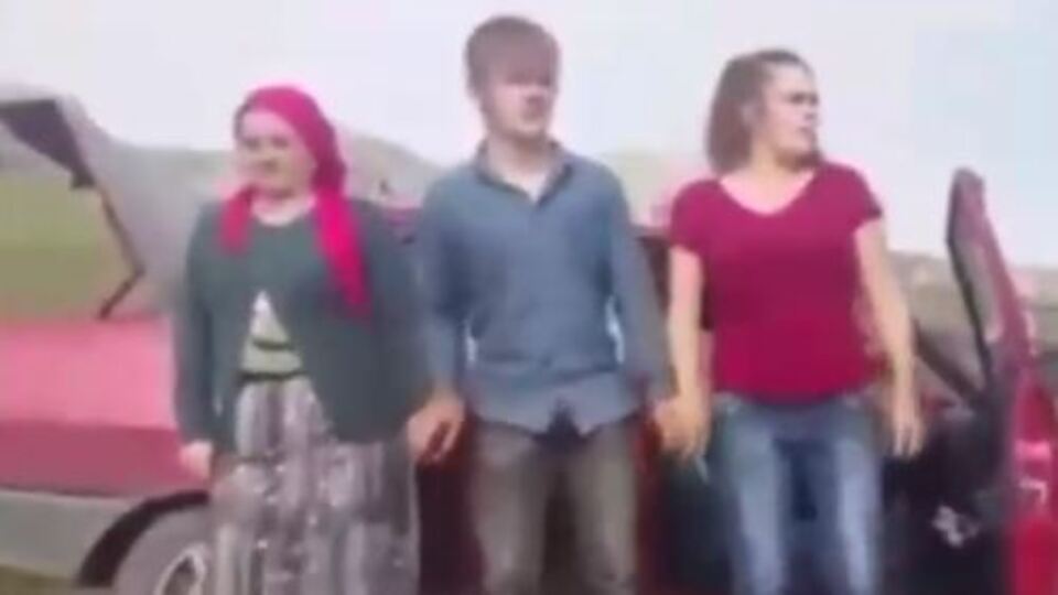 Şehit Eren Bülbül'ün ailesiyle horon görüntüsü büyük ilgi çekti!