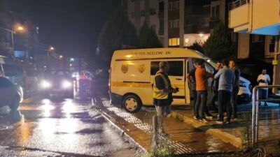 Evin kapısını açık bırakıp markete gitti! Dönünce bıçaklandı!