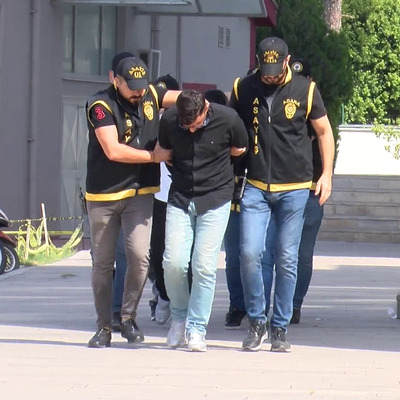 Otostop yapan kadın için durdu, otomobili gasp edildi