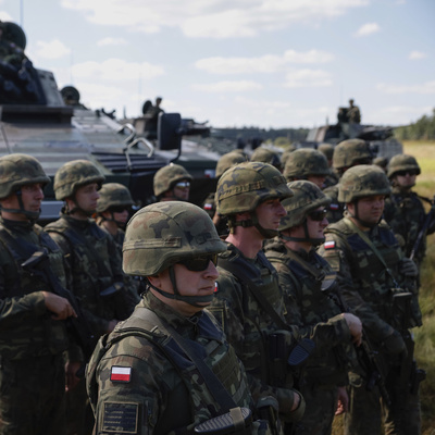 Polonya'dan son yılların en büyük geçit töreni