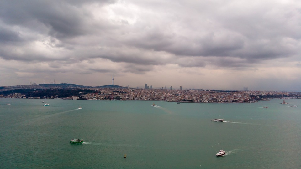 Yerde sis, havada Stratus