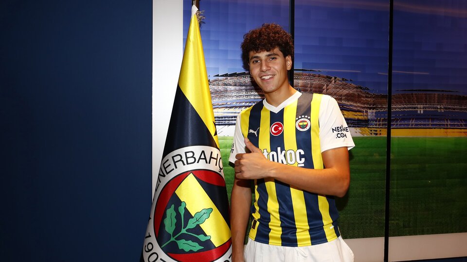 Fenerbahçe transferi açıkladı