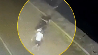 Mermi bekçinin kafasını sıyırdı