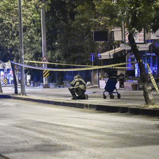 Ankara'da şüpheli valiz fünye ile patlatıldı