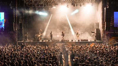 6 bin kişilik gençlik korosu