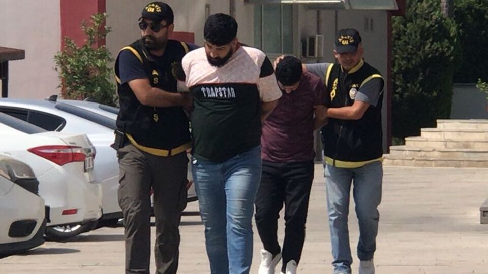 Evinde öldürüp, 6 kişiyi yaralamışlardı! Cinayet perdesi aralandı!