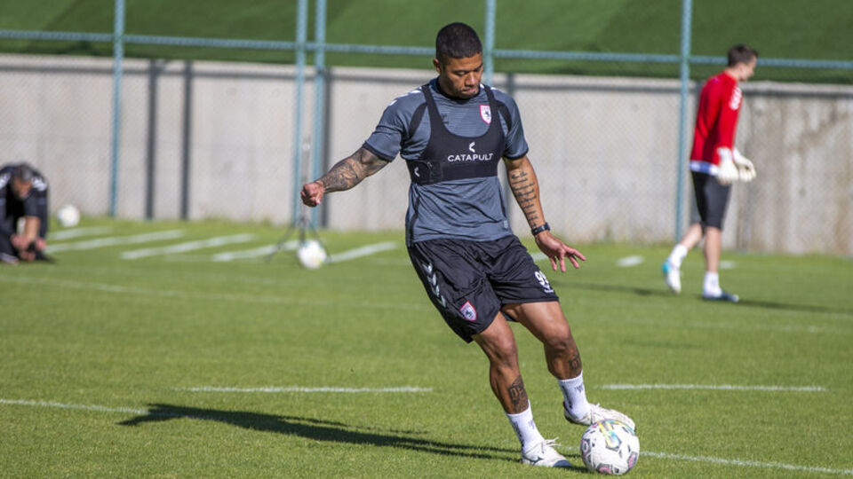 Kocaelispor'dan hücuma takviye