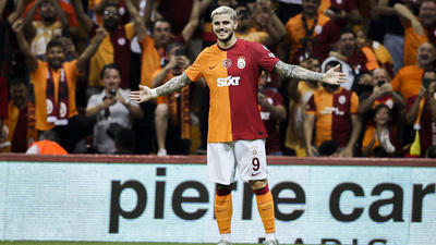 Icardi, Hagi'yi yakaladı!