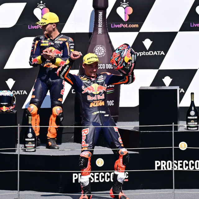 Deniz Öncü, Avusturya'da 1. oldu