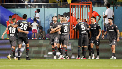 Karagümrük Başakşehir'i yıktı!