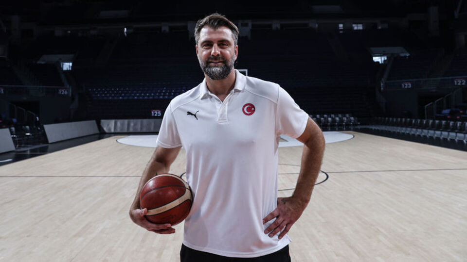 Mehmet Okur TOFAŞ'ta!